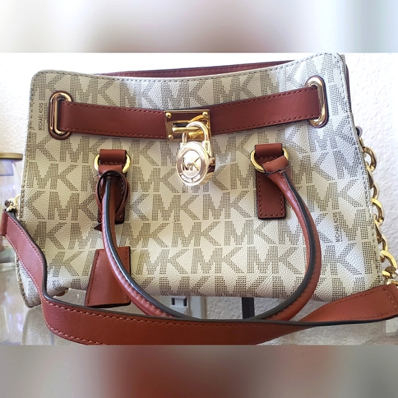 Michael Kors | Bags | Michael Kors Hamilton Monogram Padlock Logo ...